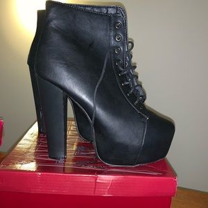 JORDON-09 black platform heels Delicacy. Size 9